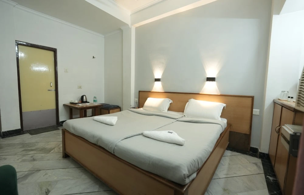 Subhash Hotel