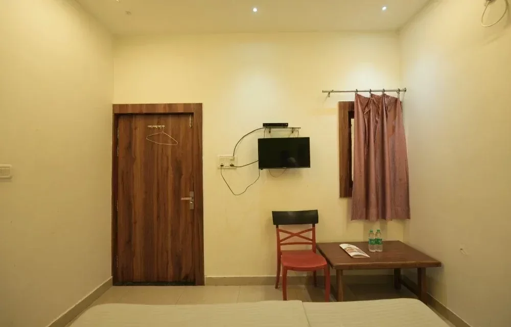 Subhash Hotel