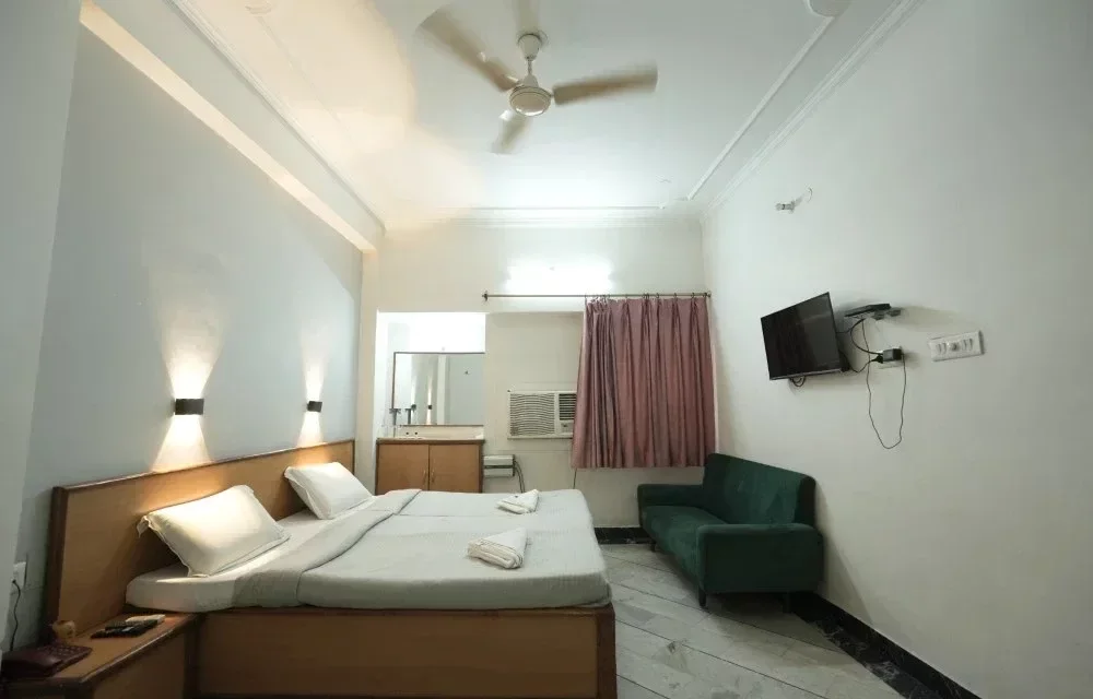 Subhash Hotel