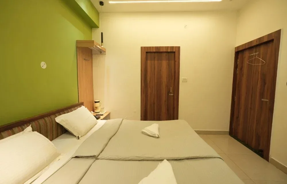 Subhash Hotel